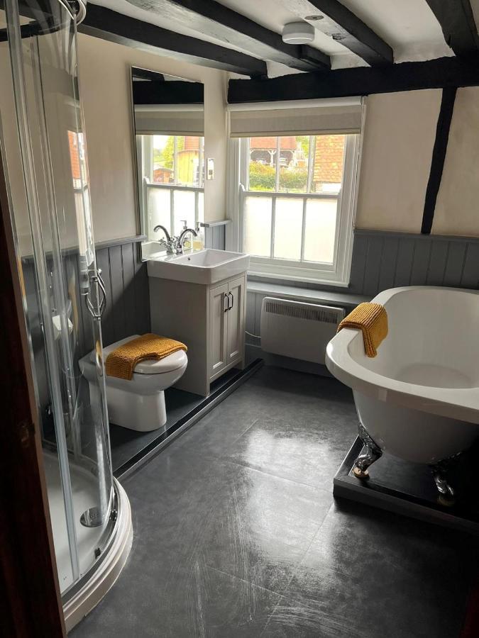 The White Hart Hotell Newenden Exteriör bild