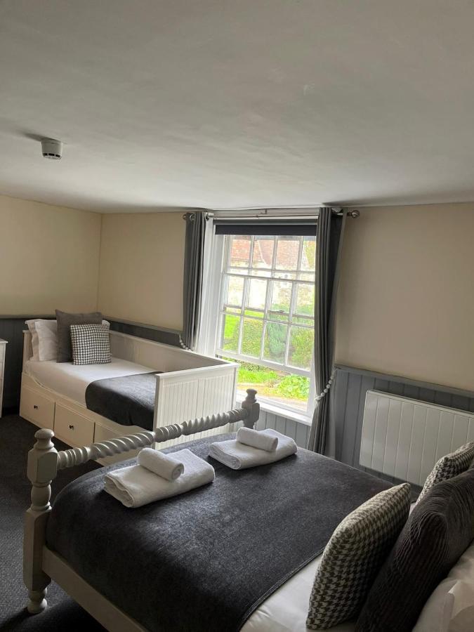 The White Hart Hotell Newenden Exteriör bild