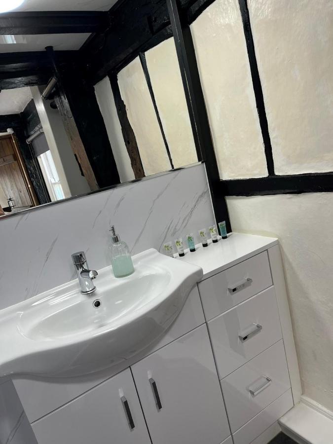The White Hart Hotell Newenden Exteriör bild